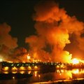 The second night of war in Iraq brings heavy bombing in Baghdad and the start of the US 'Shock and Awe' campaign. 23 March 2003. © Olivier Coret
 
