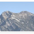 2008新中橫之旅 - 玉山北峰上的氣象站 ( 右側山頂的白點)