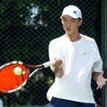格蘭盃青少年網球賽王介甫正手拍大斜角強球犀利取得男14歲組單打決賽權。