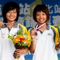 亞洲青年射箭錦標賽湖口高中陳盈靜（左）奪得女子反曲弓金牌，林悅璇銅牌。