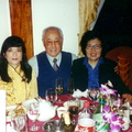 與夏志清教授及太太在李又寧教授華族對美國的貢獻大會2000