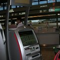 10/20 成田機場--機器CHECK IN