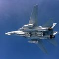 一架F-14可掛載六枚AIM-54鳳凰飛彈