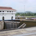 巴拿馬運河開啟閘門