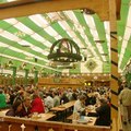 Muenchen慕尼黑的啤酒節 Oktoberfest (October festival=Beer festival)
每年九月底至十月初，一連兩星期在特蕾西亞草坪廣場(Theresienwiese)舉行。
此為眾多啤酒商的大帳篷之一。

10/1/2005