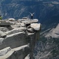 優勝美地 (YOSEMITE)
Top of Half Dome, Yosemite National Park, CA
Once in a lifetime
Hiking for 12 hours round trip
Last part is climbing up a rock holding on to cables