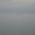 霧中駛來兩條船