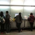 香港站裡面，還有遊客可以上網的服務，很人性化，化解人空檔多餘的時間。