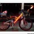 愛河邊－大叔自組的超炫自行車