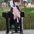 2011.2.16 花博(十七)法國鋼琴師街頭演奏 - 3
