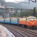 2005/1/9,10:07,sony w5,只有一種車會待避冷平:602次貨列