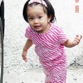 【拍攝時間】1歲 又 27天。
【拍攝地點】台北市石牌某海鮮店停車場。