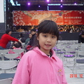 六歲 (20101225)新市府大樓露天音樂會