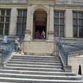 朵皇宮入口是馬蹄形樓梯