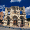 充滿法國風味的Cathedral. Cuenca, 世界文化遺產