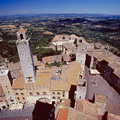 從中古高塔上俯瞰市容與田野景觀, San Gimignano