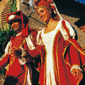 踩高蹺古裝藝人, Monteriggioni中世紀節慶