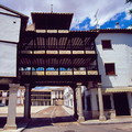 有著木構架迴廊環繞的中世紀古廣場, Tembleque
