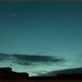 2008.10.18;  05:57PM;  日落時分,西南方天空; 其實對一般人來說,不過都是一顆掛在天空的美麗星子罷了, 叫什麼名字其實不重要.....; 不過它是金星, 這樣的亮度是　-3.9等, 比木星現在約-2.2等還亮很多喔~.