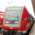 德國的火車
從佛萊堡載我們來巴塞兒
又要回去佛萊堡了