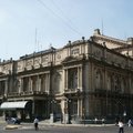 此亦是阿根廷首府最大最古老的歌劇院。