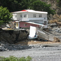 金崙溫泉區旅館遭水災毀損