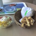 摩斯米堡+沙拉+薯條餐