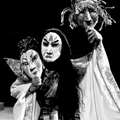 林秀偉在大宴中的面具舞，首次現代舞者進京劇。（一九八六年）