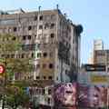 臺中市的一棟樓：一樓是黛安芬，二樓以上是廢墟