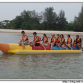 搭乘香蕉船 - 綠湖灣離島遊 - 馬來西亞