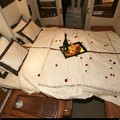 只有A380上面可以擺張床給有錢人睡