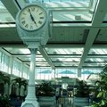 機場大廳…又是一口老爺鐘
