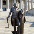喬治華盛頓的銅像