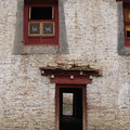 居里寺的窗戶與門，像個晾開來的朝服
