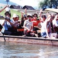 在Dunajec峽谷坐竹筏