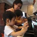 彈鋼琴1