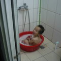二歲開始自己洗澡~