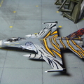 使用 ARII MicroAce 1/144 F-16AM 套件加自製水貼