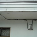 宿舍外牆: 網路、電話、有線電視聯合拉線，含 HUB 及鐵箱裝置