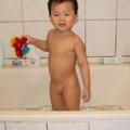 沅沅2歲三個月  玩水 - 5