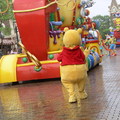HKDL Mickey's Waterwork Parade  水花巡遊  Pooh 的背影也很可愛