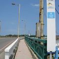 2011/9/10(六)竹圍漁港彩虹橋上,91KM的單車旅程.