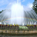 有虹的噴水池
