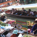 2010年虎年和兄弟姐妹一起出遊，丹能莎朵水上市場遊玩。