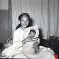 19550210大陳島義胞撤離，兩天出生14個新生兒。﹝版權屬聯合報﹞05