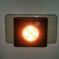 紅外線感應式櫥櫃燈 4-LED 75x66x17mm 二個一組$99-E