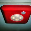紅外線感應式櫥櫃燈 4-LED 75x66x17mm 二個一組$99-F