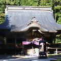 觀音堂（本堂）在仁王門的左手邊，有一個非常壯觀的銅板造大屋頂，正面為唐式樣，側面為入母屋(いりもや)造的結構，這是密教寺院的特徴。該寺是在1622年再建的，其規模之大為少見的江戸時代前期建造物，松本市指定重要文化財
