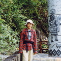 東埔登山口有一個原住民圖騰石柱