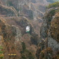 連結紅雲亭與山頂間的纜車，落差為 917ｍ，約 5分鐘的空中散步，可覽盡「寒霞溪表12景、裡8景」與瀨戶內海之美，料金：大人往復　1250円